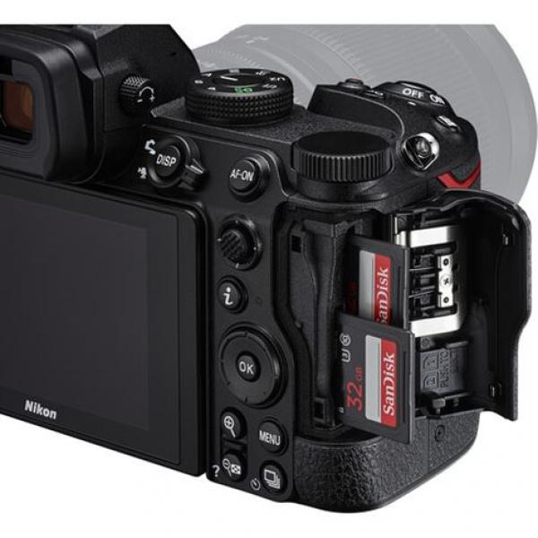 Nikon Z5 kit + NIKKOR Z 24-200mm